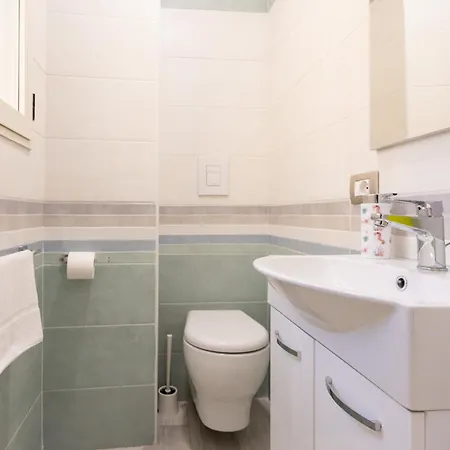 Ninetta A Foria * נאפולי