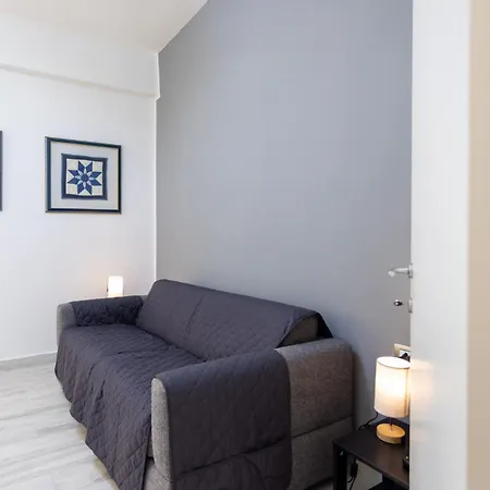 Ninetta A Foria نابولي