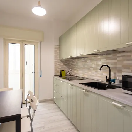 Ninetta A Foria * نابولي