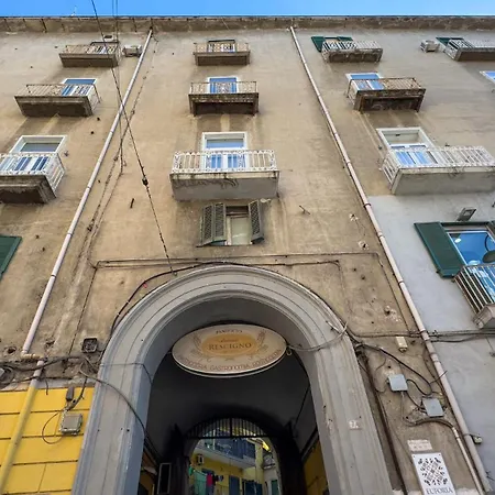 Apartament Ninetta A Foria Neapol